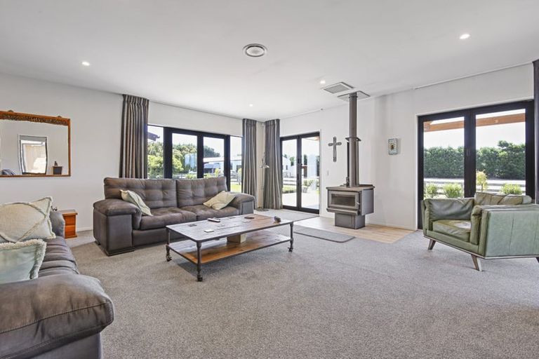 Photo of property in 818 Oxford Road, Fernside, Rangiora, 7471