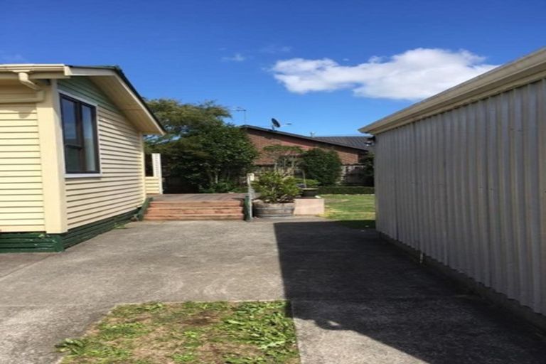 Photo of property in 8 Maire Street, Inglewood, 4330