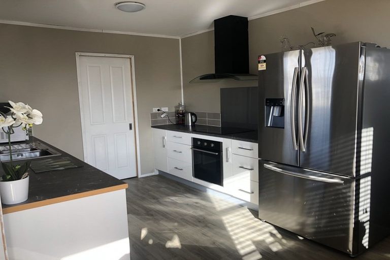 Photo of property in 21 Bledisloe Street, Levin, 5510