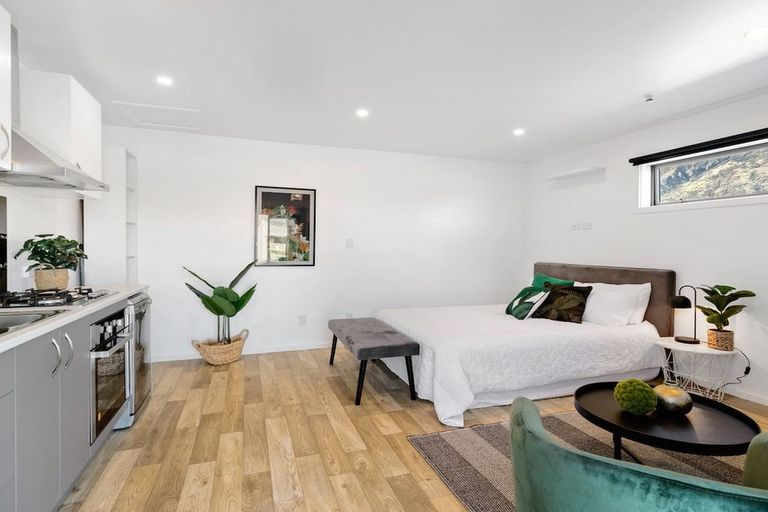 Photo of property in 2 Campden Court, Lower Shotover, Queenstown, 9304