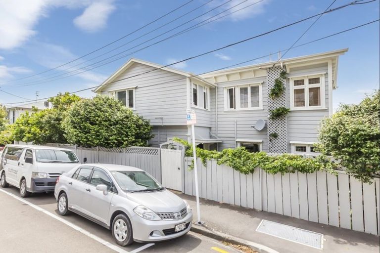 Photo of property in 8 Park Street, Thorndon, Wellington, 6011