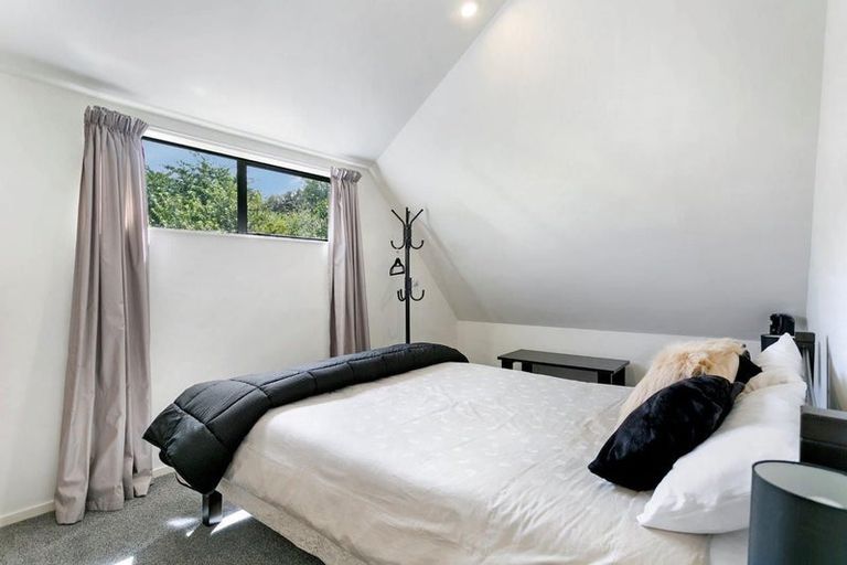 Photo of property in 2/124 Te Heuheu Street, Taupo, 3330