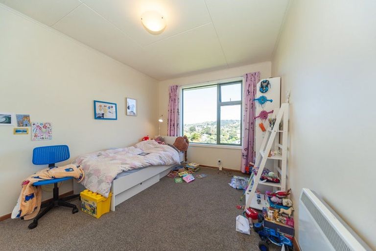 Photo of property in 27 Cheshire Street, Wilton, Wellington, 6012