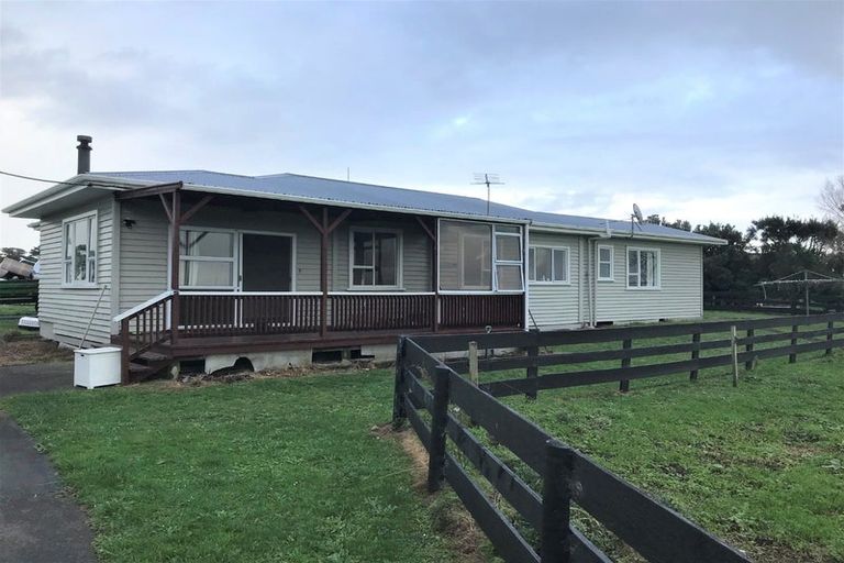 Photo of property in 89 Porikapa Road, Warea, New Plymouth, 4381
