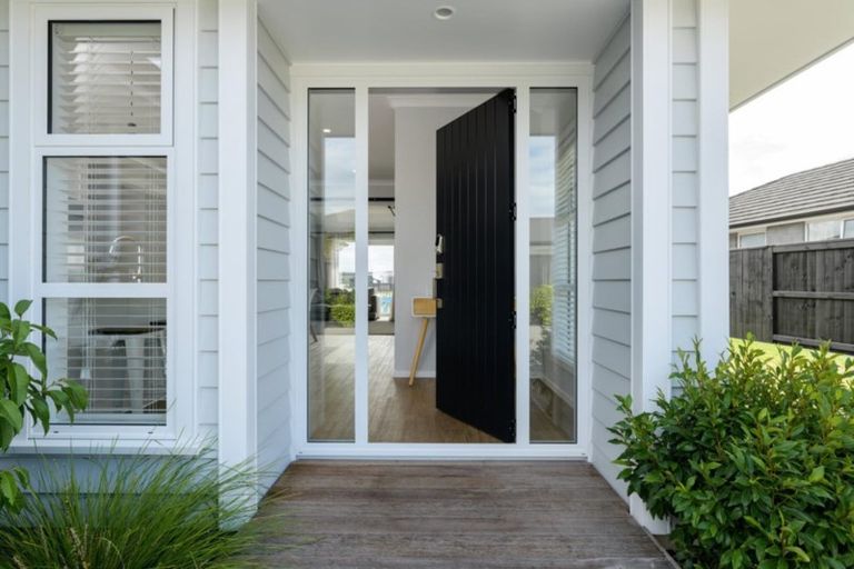 Photo of property in 5 Jeffs Way, Papamoa Beach, Papamoa, 3118