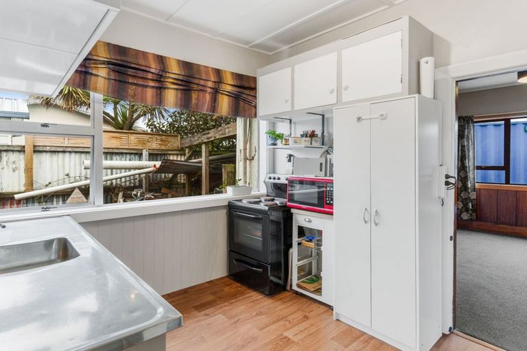 Photo of property in 17 Baker Street, New Brighton, Christchurch, 8083