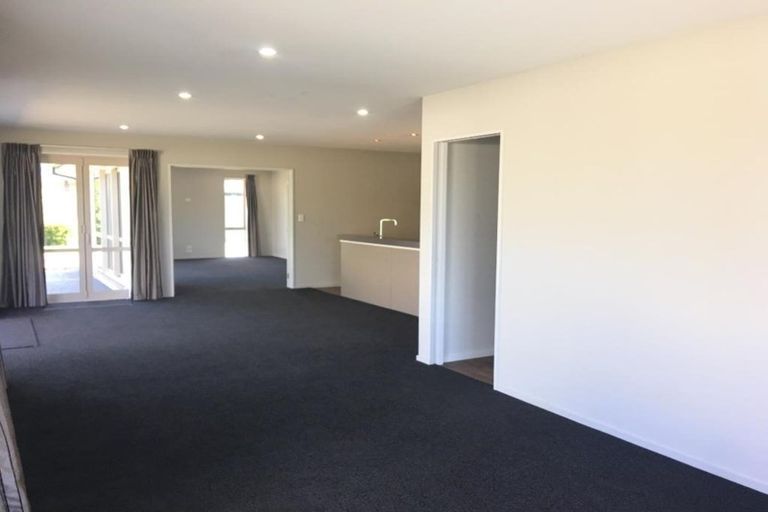 Photo of property in 17 Sovereign Boulevard, Kaiapoi, 7630