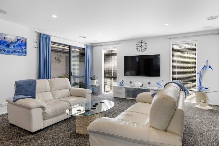 Photo of property in 32 Huka Heights Drive, Rangatira Park, Taupo, 3330