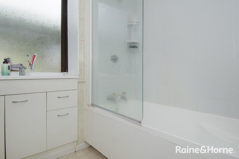 Photo of property in 1 Upland Street, Brookfield, Tauranga, 3110