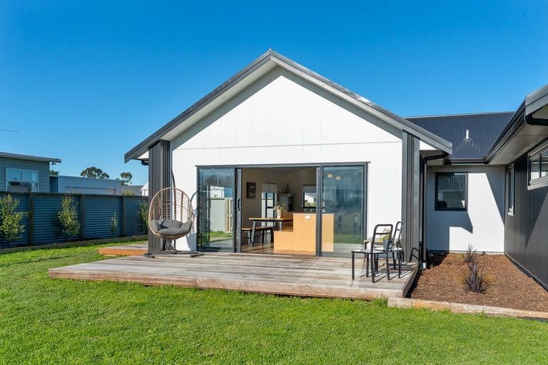 Photo of property in 17c Madison Street, Carterton, 5713