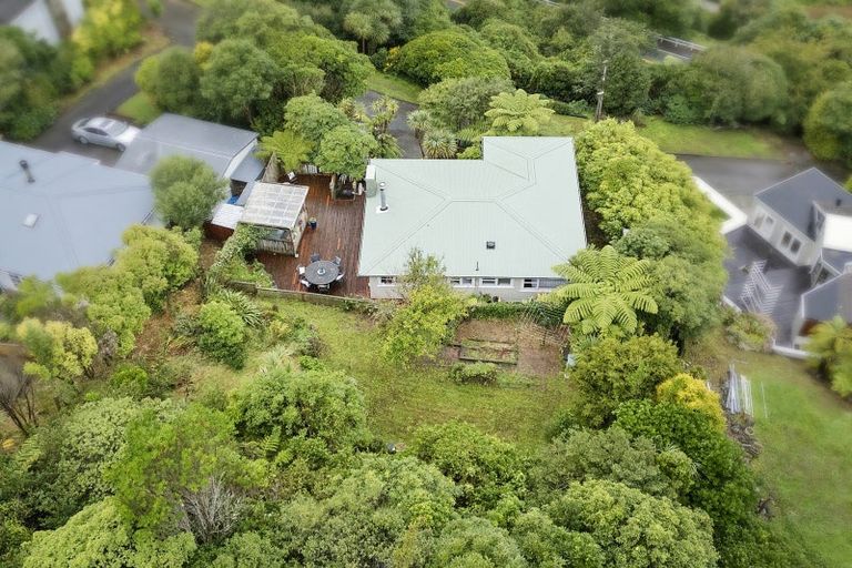 Photo of property in 5 Richmond Hill, Glenside, Wellington, 6037