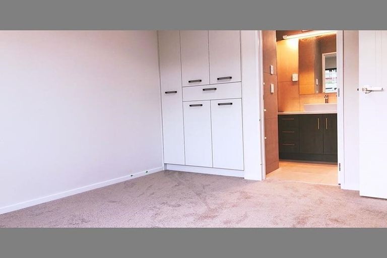 Photo of property in 33 Waka Street, Albany Heights, Auckland, 0632