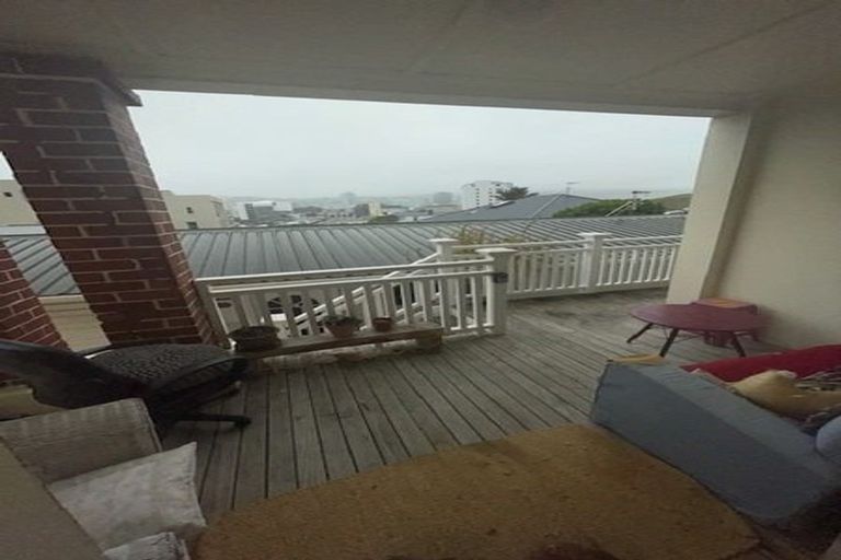 Photo of property in 51a Majoribanks Street, Mount Victoria, Wellington, 6011