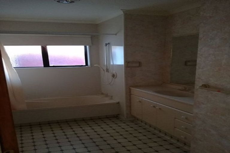 Photo of property in 32 Salisbury Street, Levin, 5510