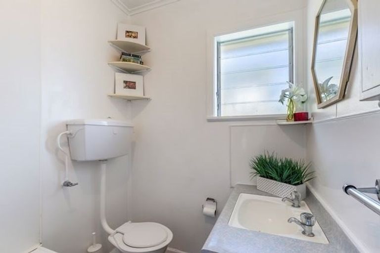 Photo of property in 1/6a View Road, Papakura, 2110