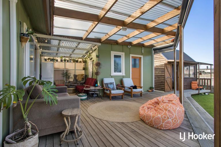 Photo of property in 12 Marine Avenue, Waihi Beach, 3611