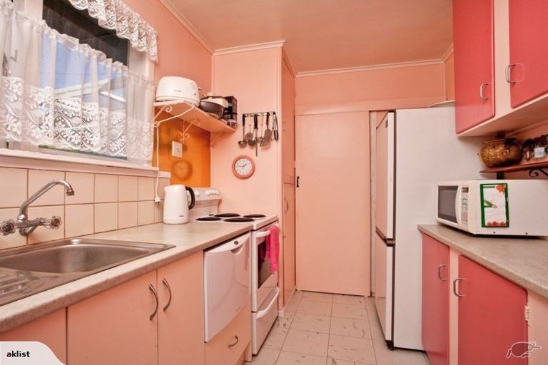 Photo of property in 3 Sunnyfield Crescent, Glenfield, Auckland, 0629