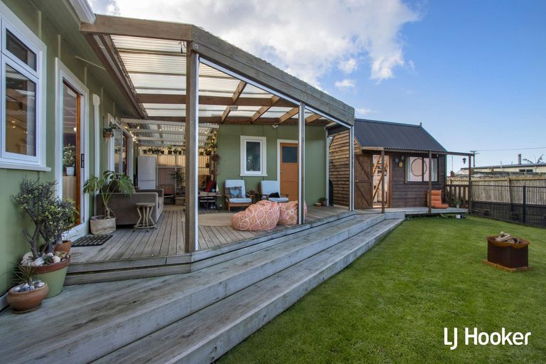 Photo of property in 12 Marine Avenue, Waihi Beach, 3611