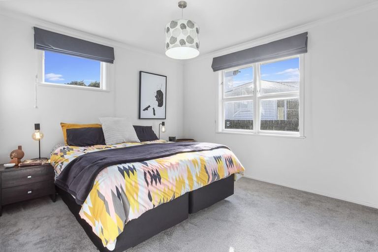 Photo of property in 4 Lynden Avenue, Hillcrest, Auckland, 0627