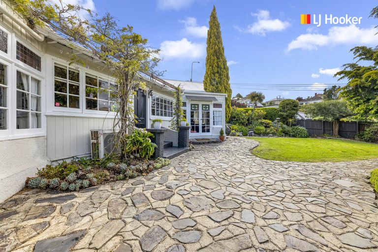 Photo of property in 19 Middleton Road, Kew, Dunedin, 9012