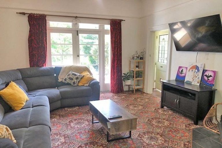 Photo of property in 16 Gordon Street, Southbridge, 7602