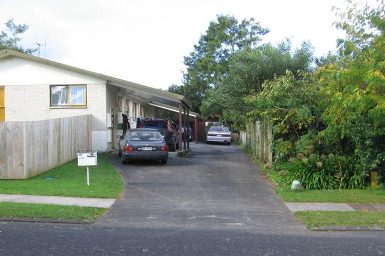 Photo of property in 2/25 Wycherley Drive, Bucklands Beach, Auckland, 2014