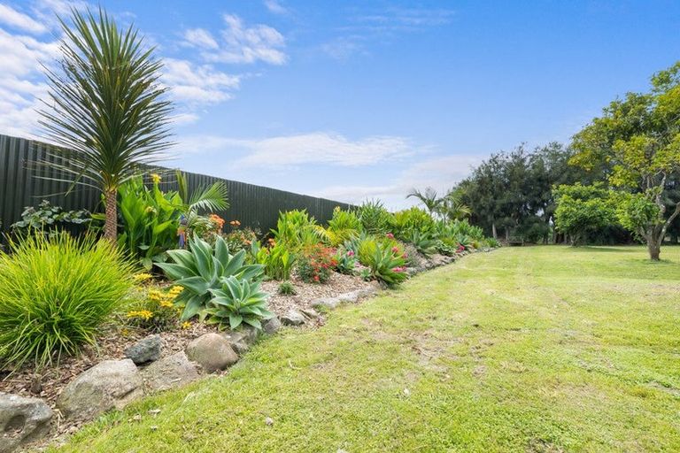 Photo of property in 15 Insley Street, Mangawhai, 0505
