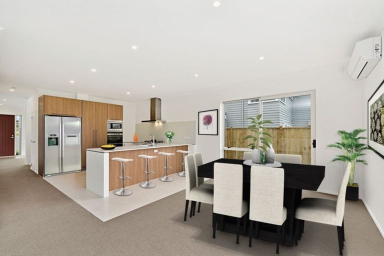 Photo of property in 7 Symes Drive, Red Beach, 0932