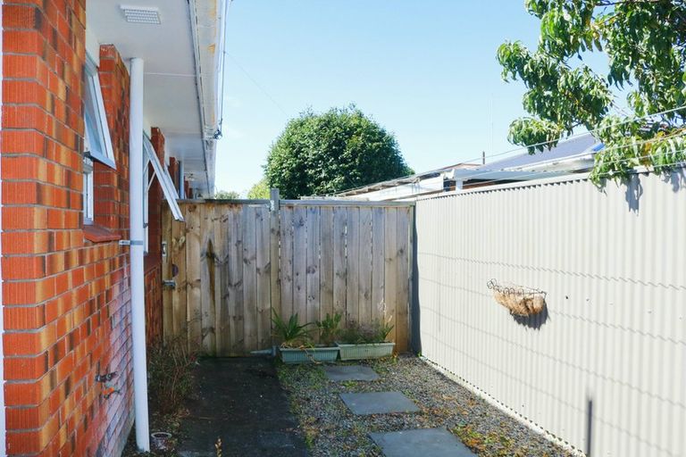 Photo of property in 6 Kiwi Court, Roslyn, Palmerston North, 4414