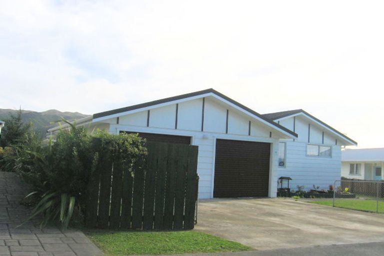 Photo of property in 20 Japonica Crescent, Ranui, Porirua, 5024