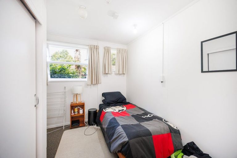 Photo of property in 12 Ngaio Street, West End, Palmerston North, 4412