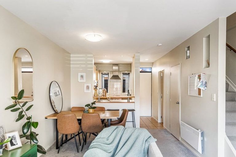 Photo of property in 15/21 Armoy Drive, East Tamaki, Auckland, 2016