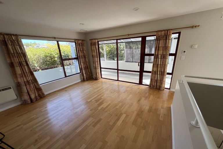 Photo of property in 1/205 Wilton Road, Wilton, Wellington, 6012