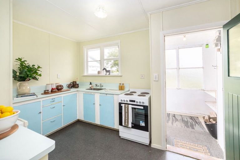 Photo of property in 3 Frederick Street, Carterton, 5713