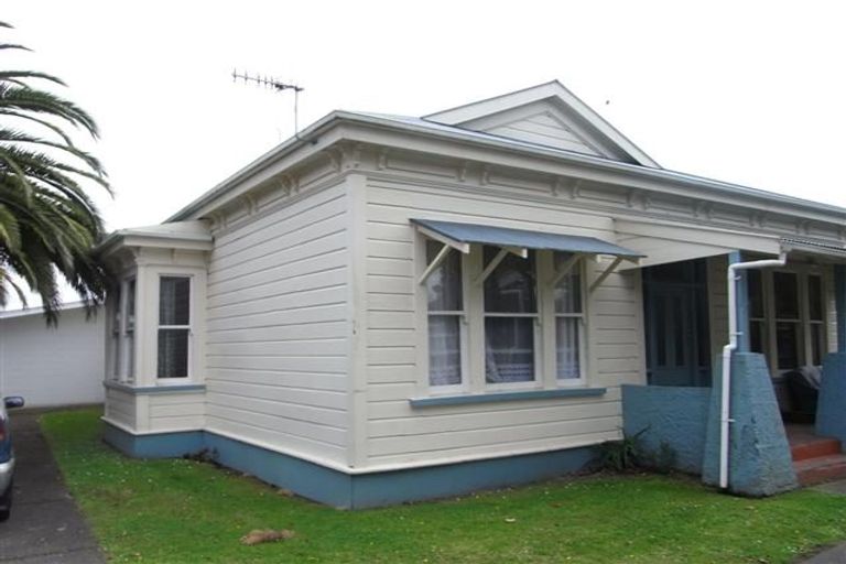 Photo of property in 5 Rolleston Street, Hokowhitu, Palmerston North, 4410