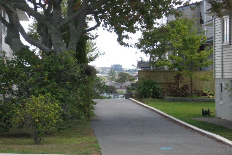 Photo of property in 132 Aberdeen Road, Campbells Bay, Auckland, 0620