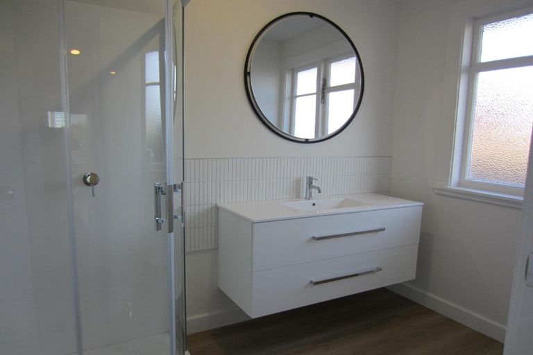 Photo of property in 172 Papanui Road, Merivale, Christchurch, 8014