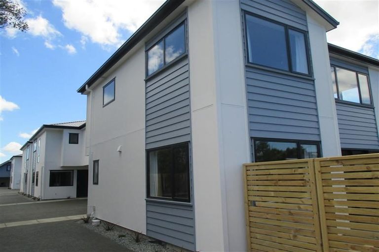 Photo of property in 2/87 Mandeville Street, Riccarton, Christchurch, 8011