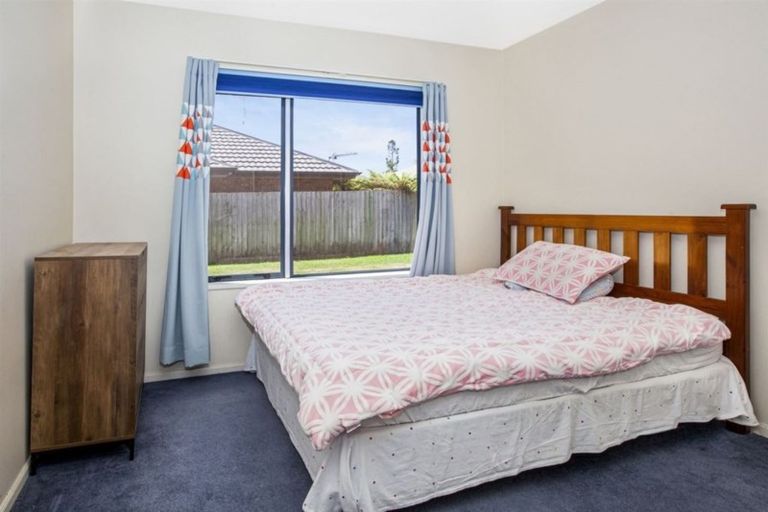 Photo of property in 10 Riegler Place, Belfast, Christchurch, 8051