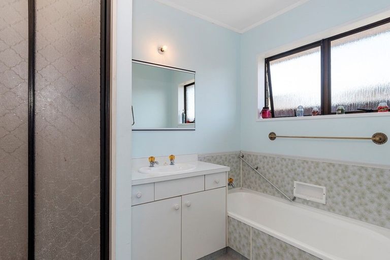 Photo of property in 63a Pemberton Crescent, Greerton, Tauranga, 3112