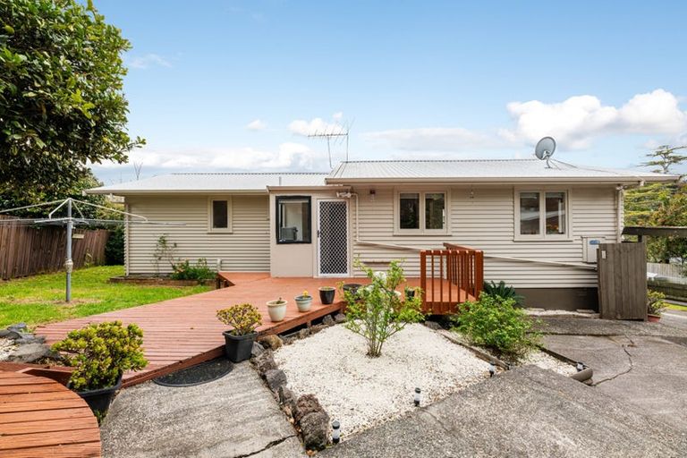 Photo of property in 23 Patts Avenue, Glendene, Auckland, 0602