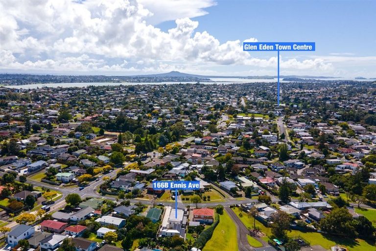 Photo of property in 166b Ennis Avenue, Pakuranga Heights, Auckland, 2010