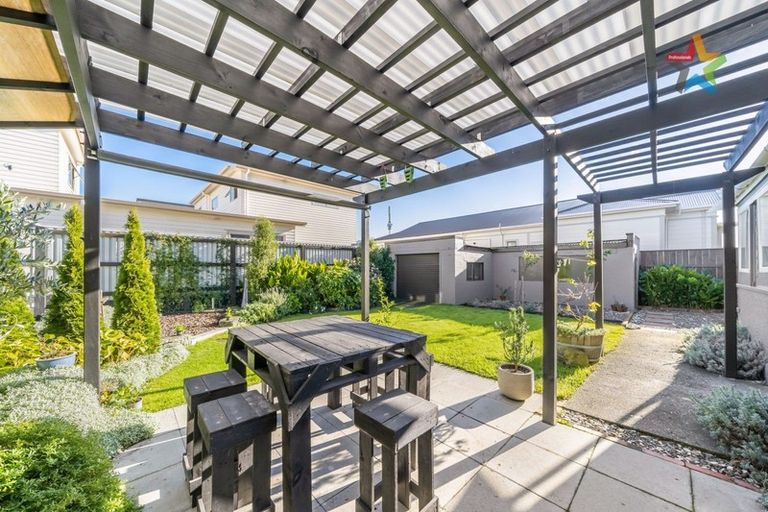 Photo of property in 35 Cuba Street, Petone, Lower Hutt, 5012