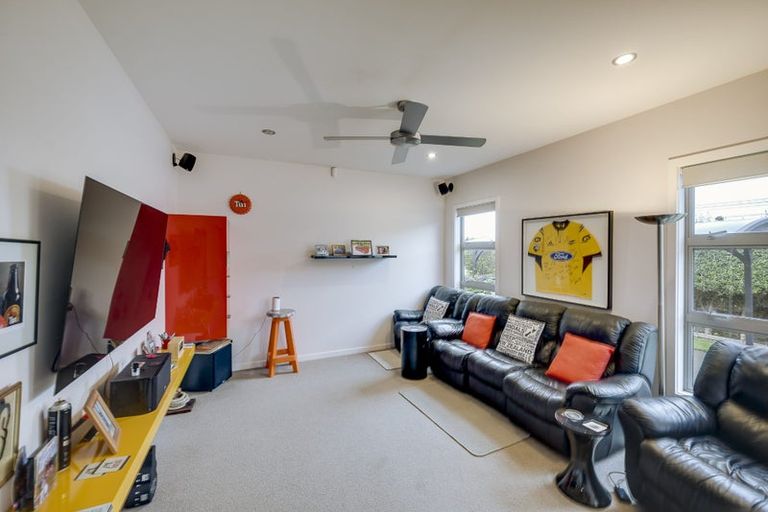 Photo of property in 31 Napier Street, Jervoistown, Napier, 4112