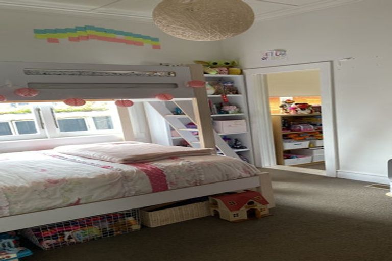 Photo of property in 1/135 Onewa Road, Northcote, Auckland, 0627