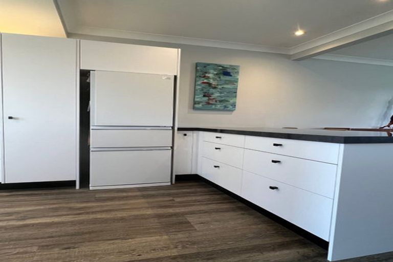 Photo of property in 32 Matai Street, Castlecliff, Whanganui, 4501