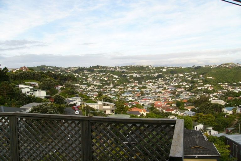 Photo of property in 1/3 Wye Street, Island Bay, Wellington, 6023