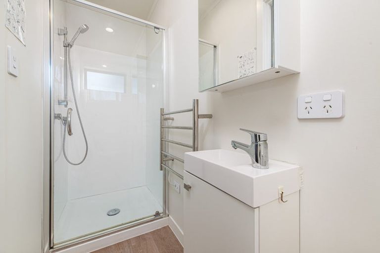 Photo of property in 31b Garelja Road, Henderson, Auckland, 0612