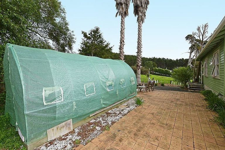 Photo of property in 21 Pakiri Road, Leigh, Warkworth, 0985