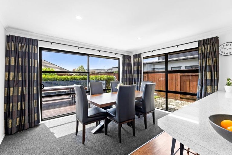 Photo of property in 7 Nevada Way, Kelvin Grove, Palmerston North, 4414